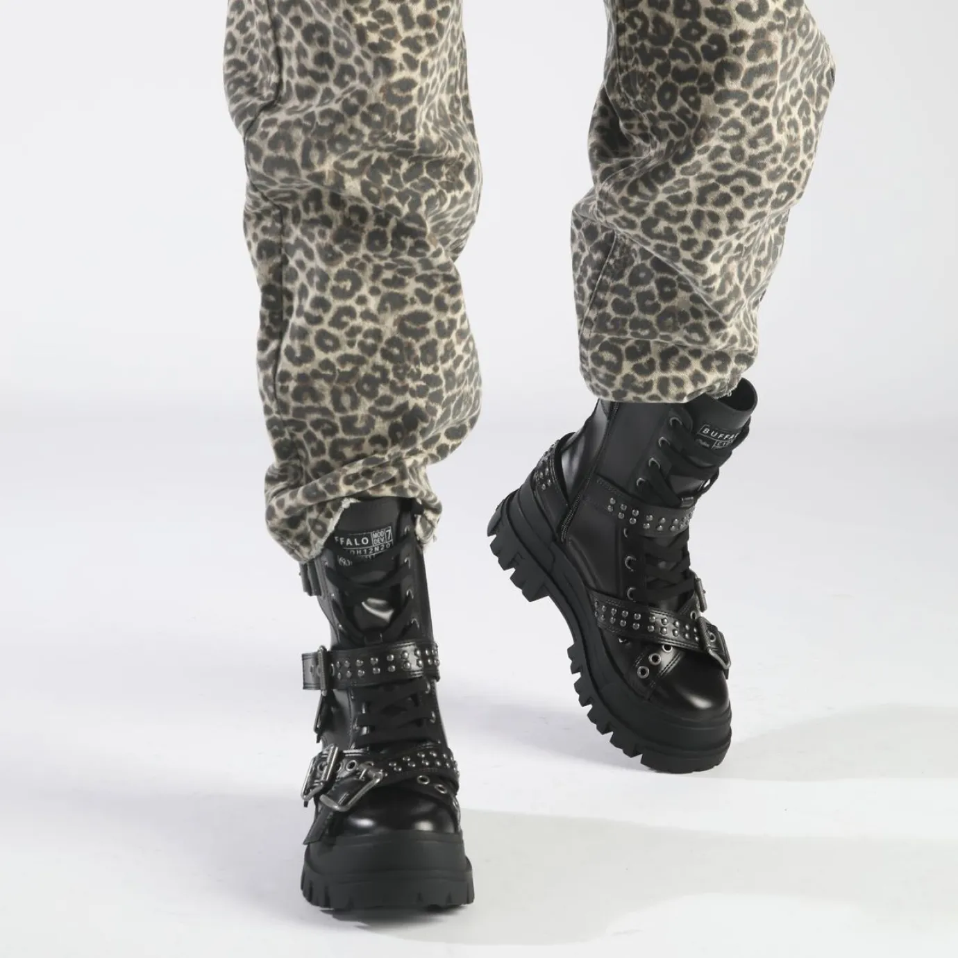 BUFFALO Vegan Shoes^Aspha Buckle Mid Ankle Boot Vegan Black