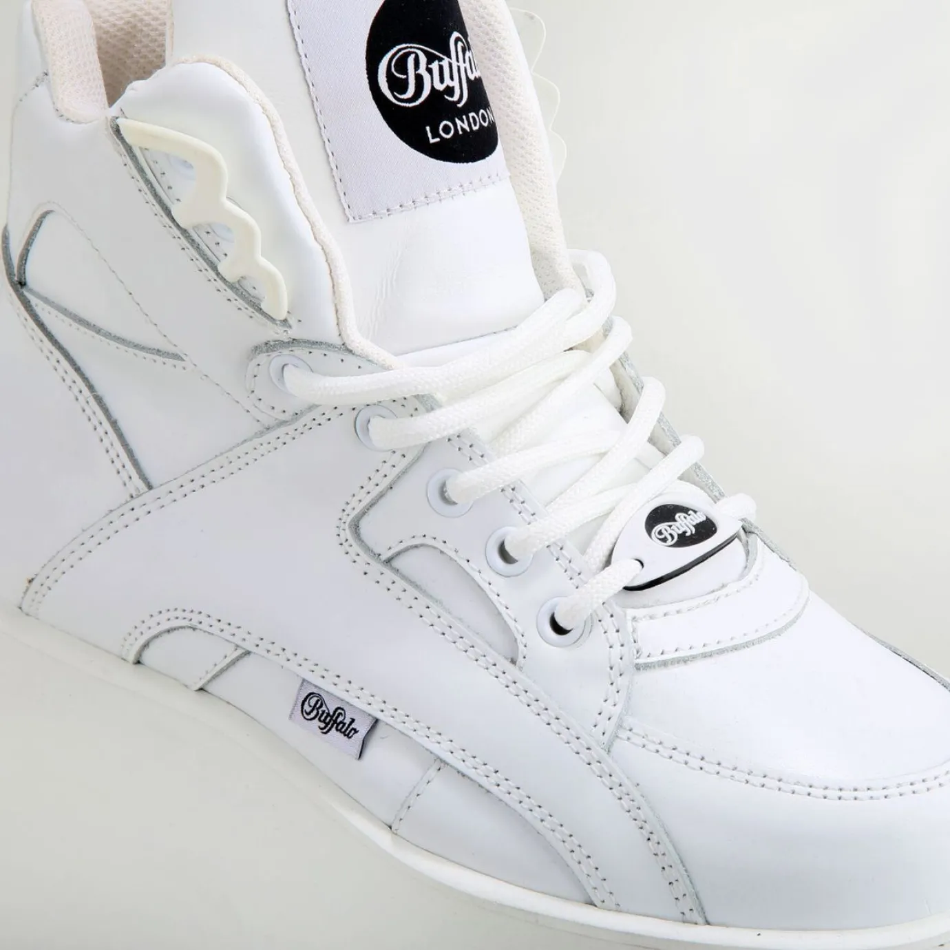 BUFFALO Classics^Rising Towers High Nappa Leather White