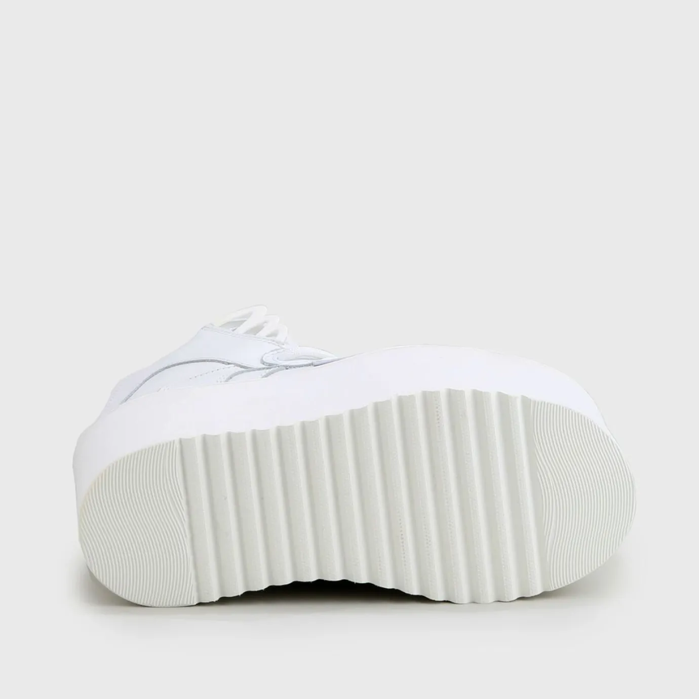 BUFFALO Classics^Rising Towers High Nappa Leather White